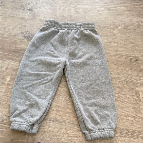 2T pants bundle - Picture 5 of 5